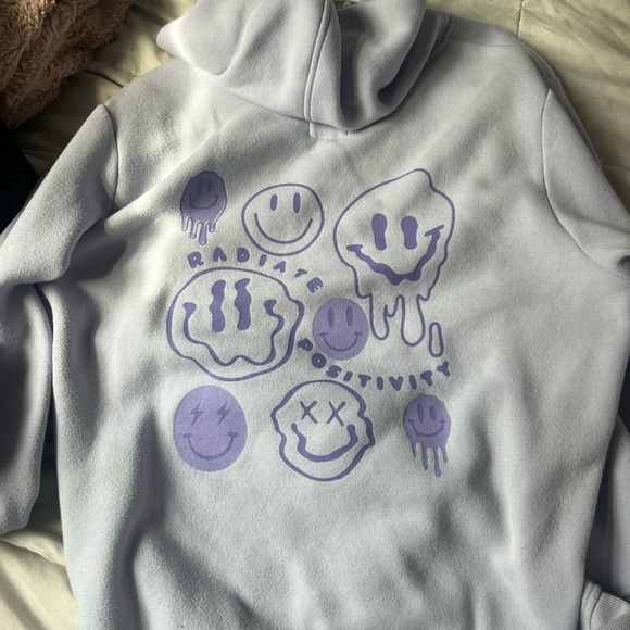 Sweatshirt - Picture 2 of 2